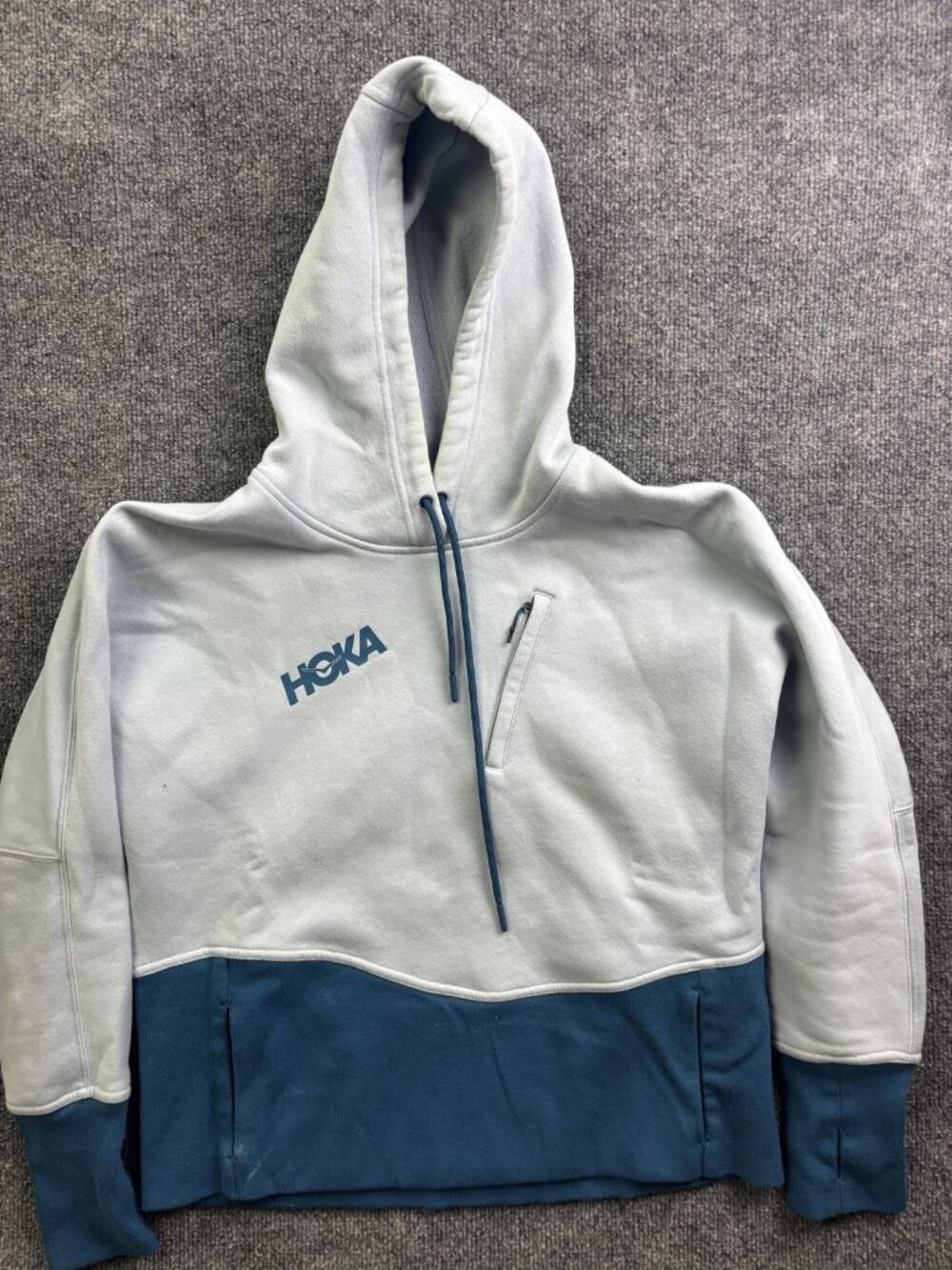 HOKA ONE ONE Hoodie Womens M Gray Blue Pullover Fleece Sweatshirt Logo Pocket‎
